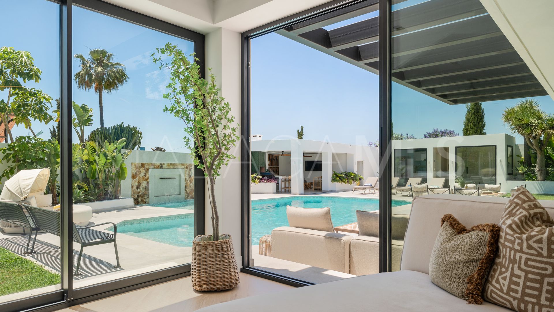For sale Bel Air villa