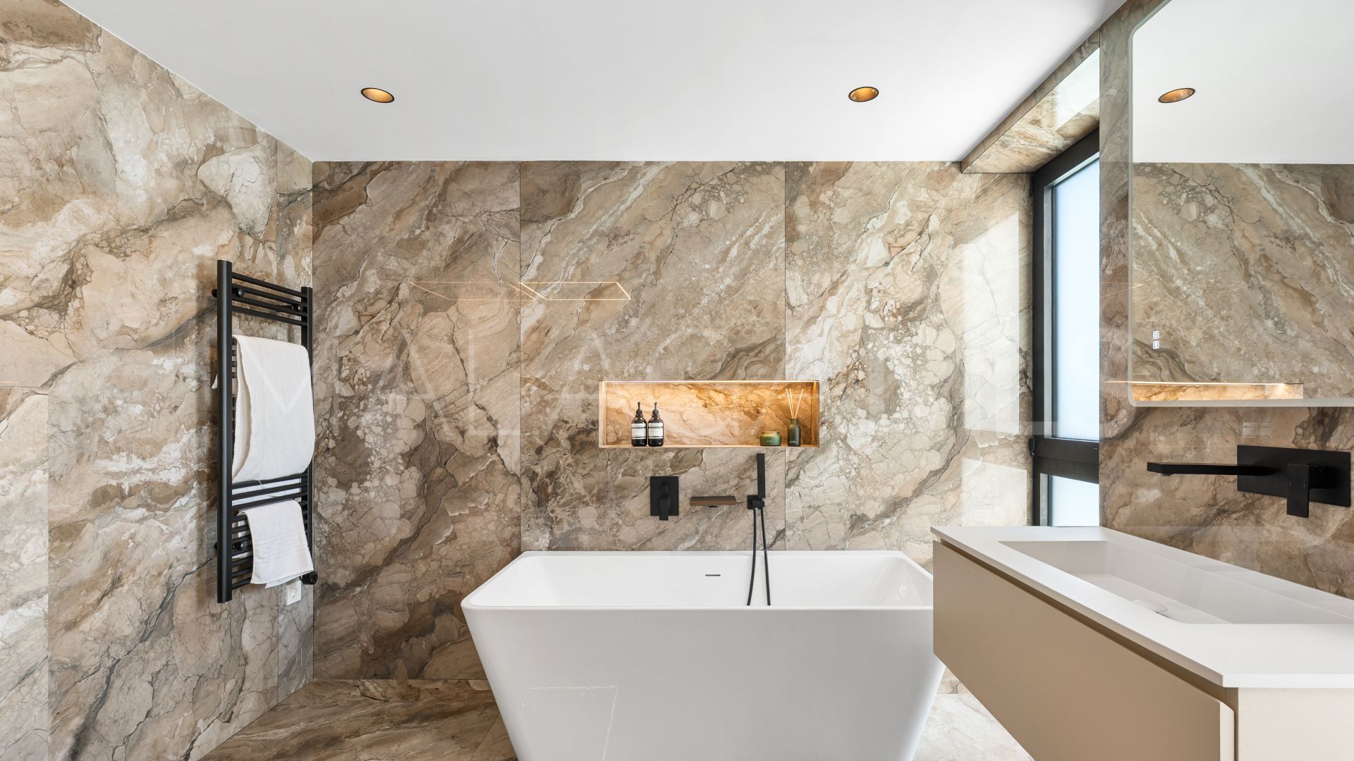 For sale Bel Air villa