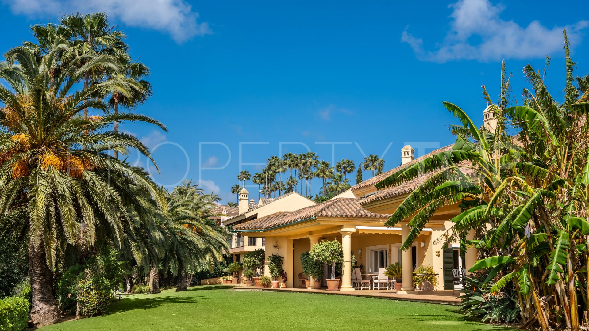 For sale Sotogrande Alto Central villa with 5 bedrooms