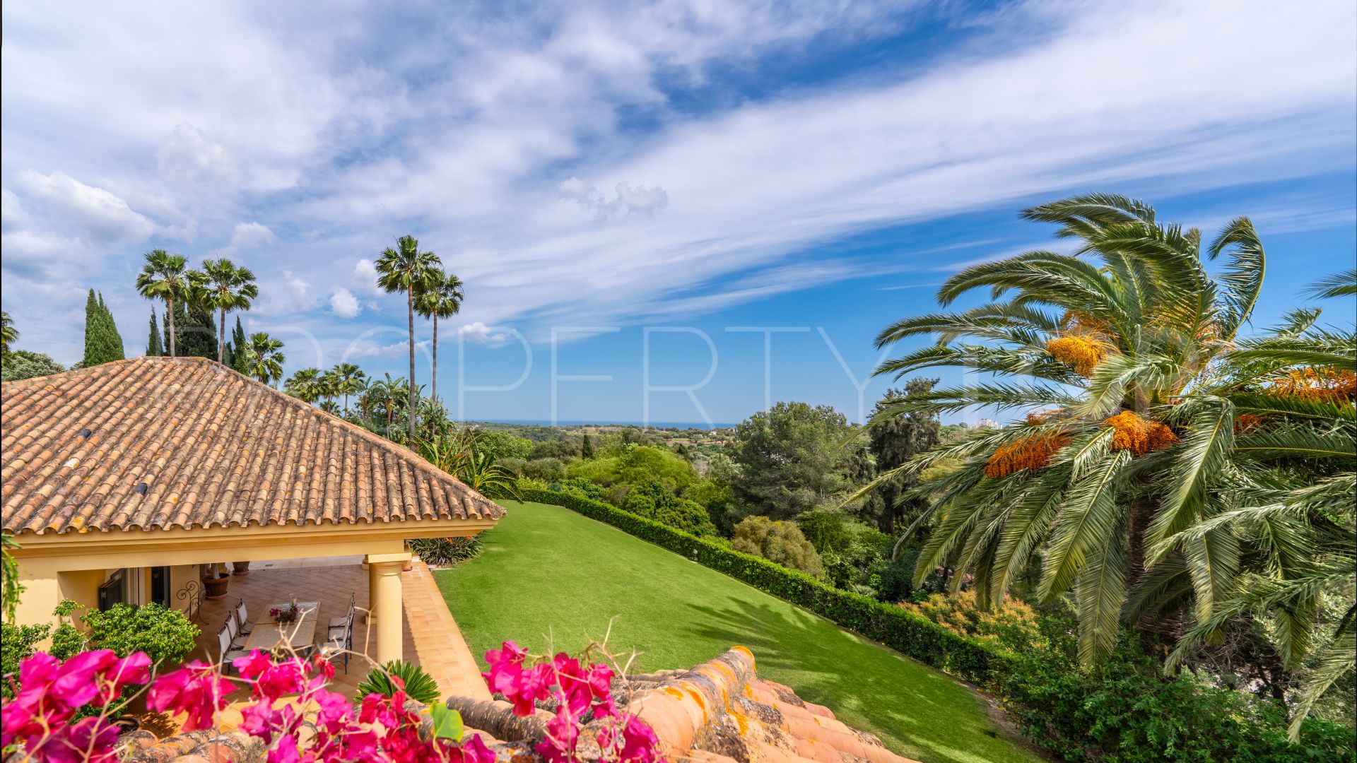 For sale Sotogrande Alto Central villa with 5 bedrooms