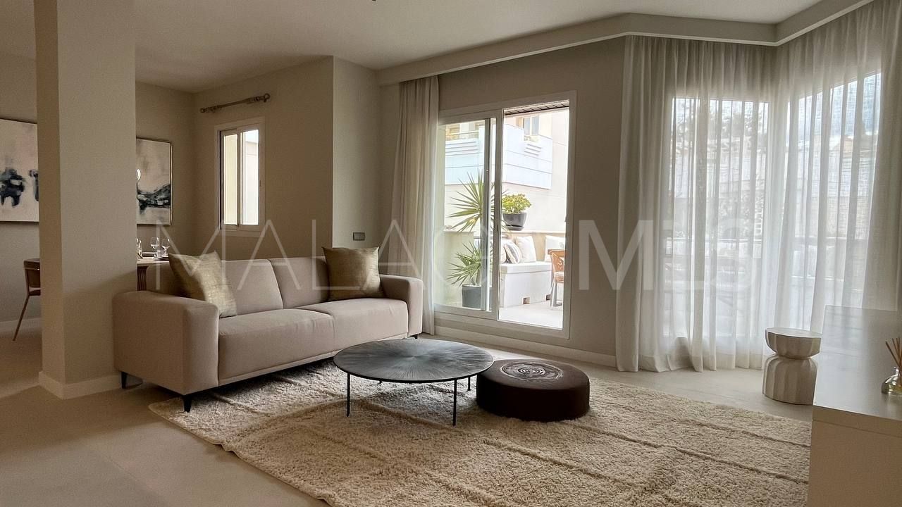 For sale Fuente Aloha penthouse with 3 bedrooms