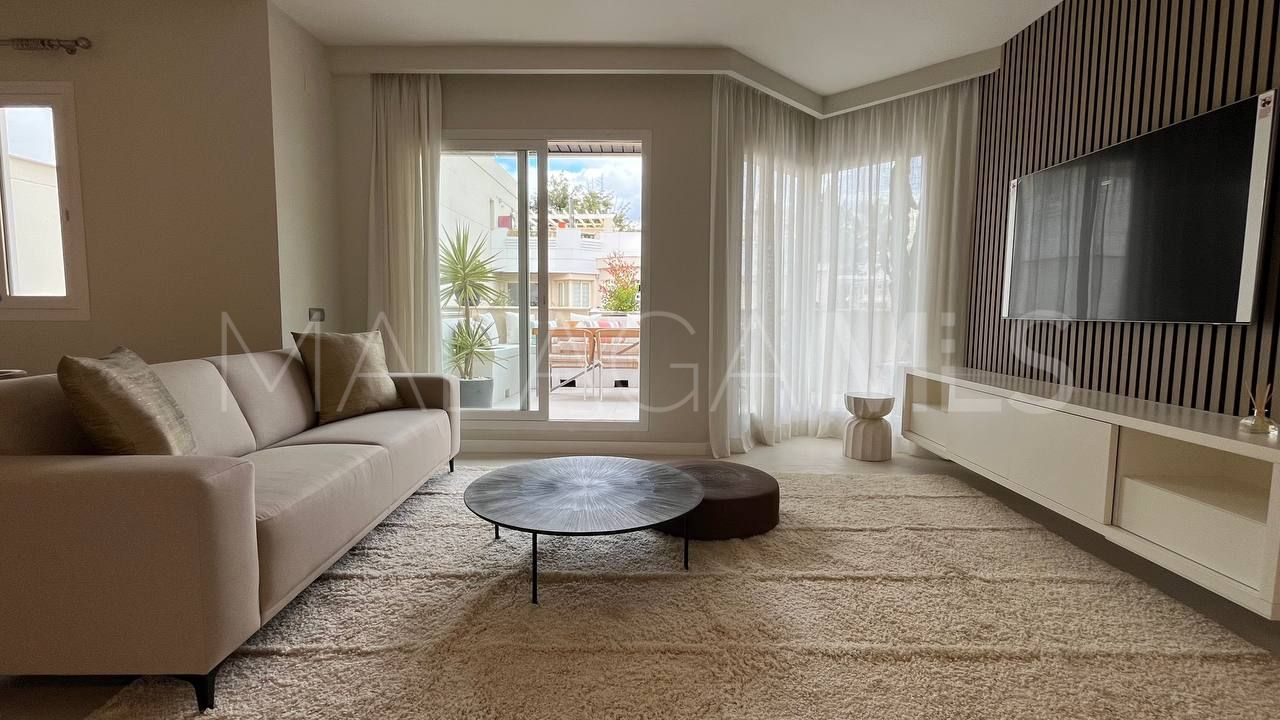 For sale Fuente Aloha penthouse with 3 bedrooms