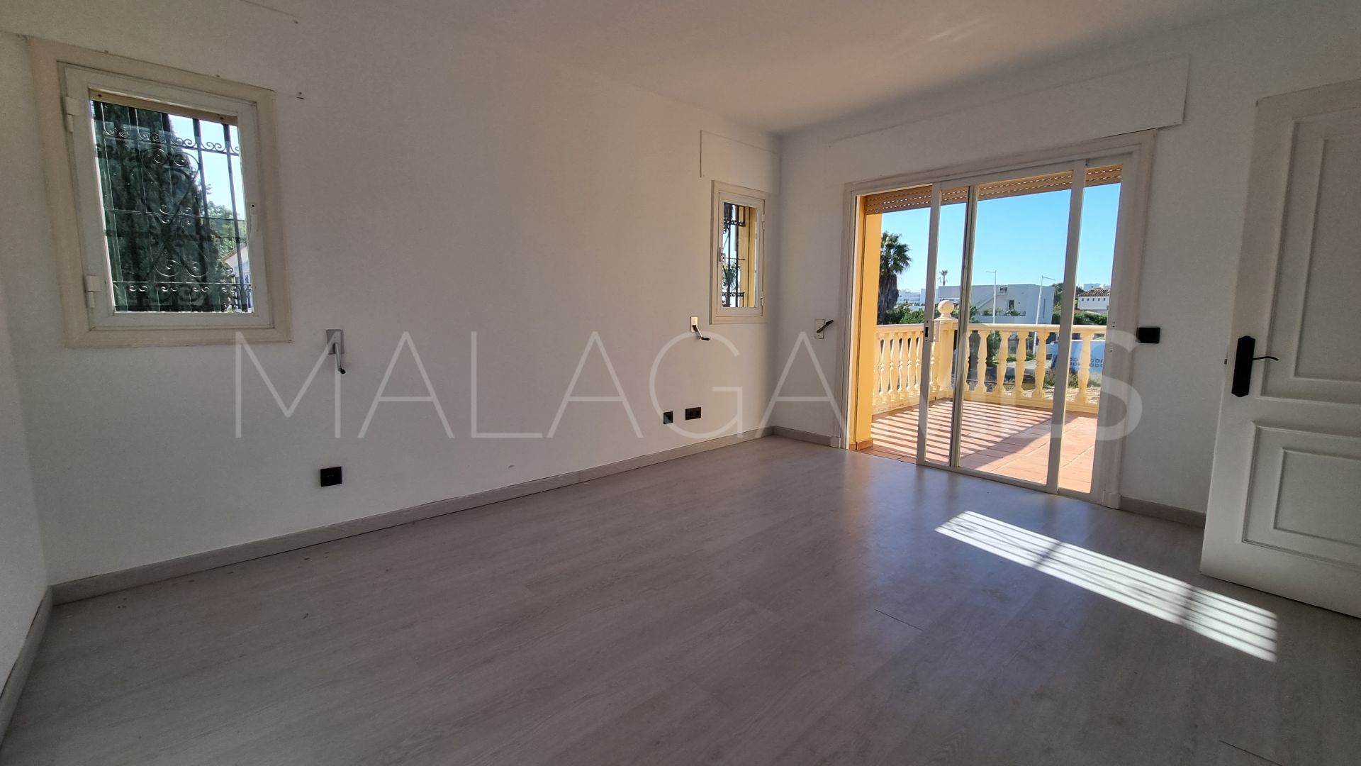 Villa for sale in Linda Vista Baja