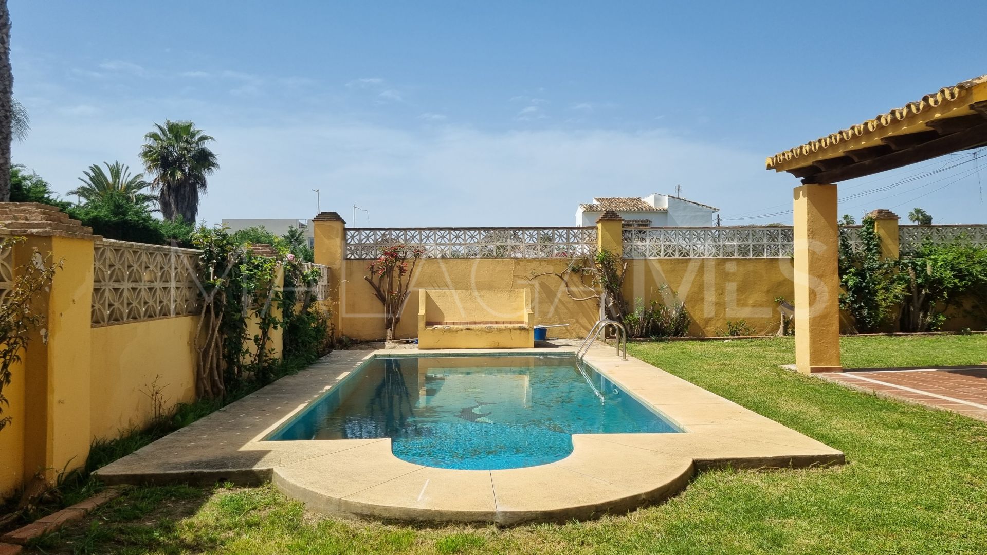 Villa for sale in Linda Vista Baja