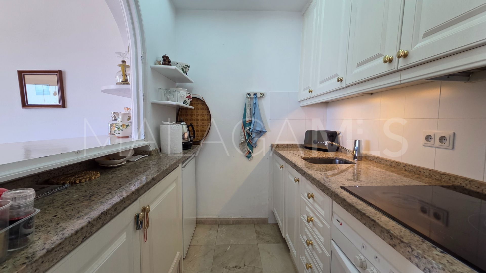 For sale 1 bedroom apartment in Atalaya Golf
