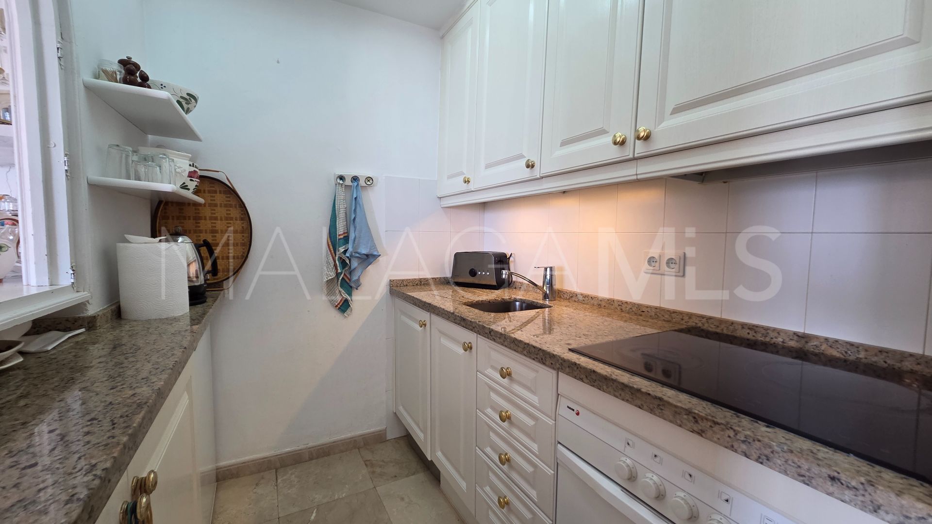 For sale 1 bedroom apartment in Atalaya Golf