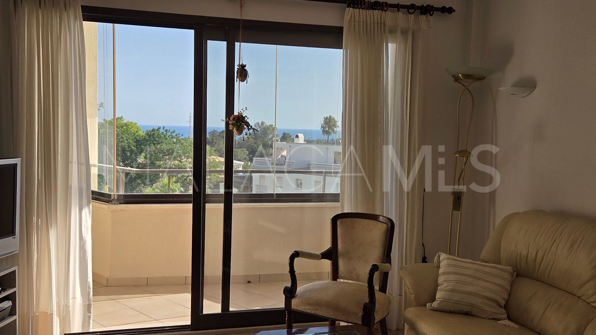 For sale 1 bedroom apartment in Atalaya Golf