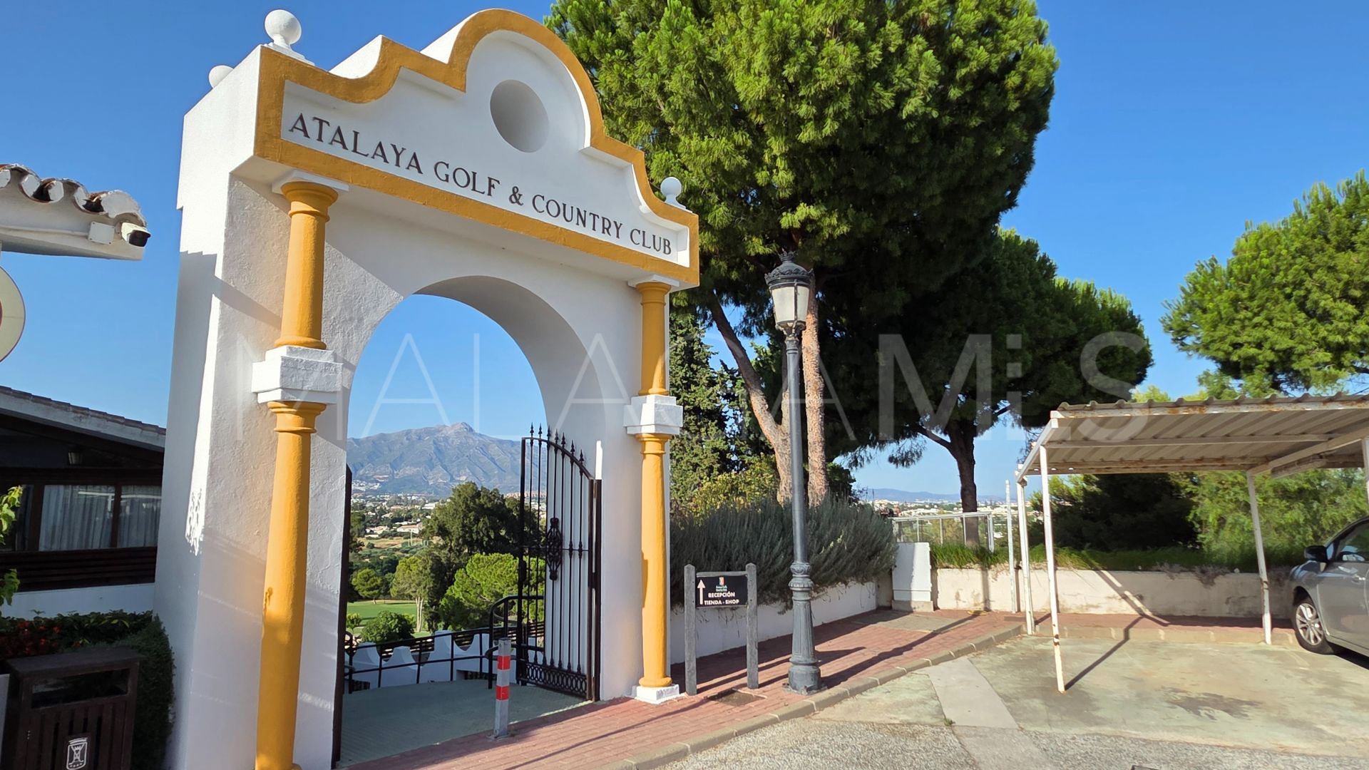 For sale 1 bedroom apartment in Atalaya Golf