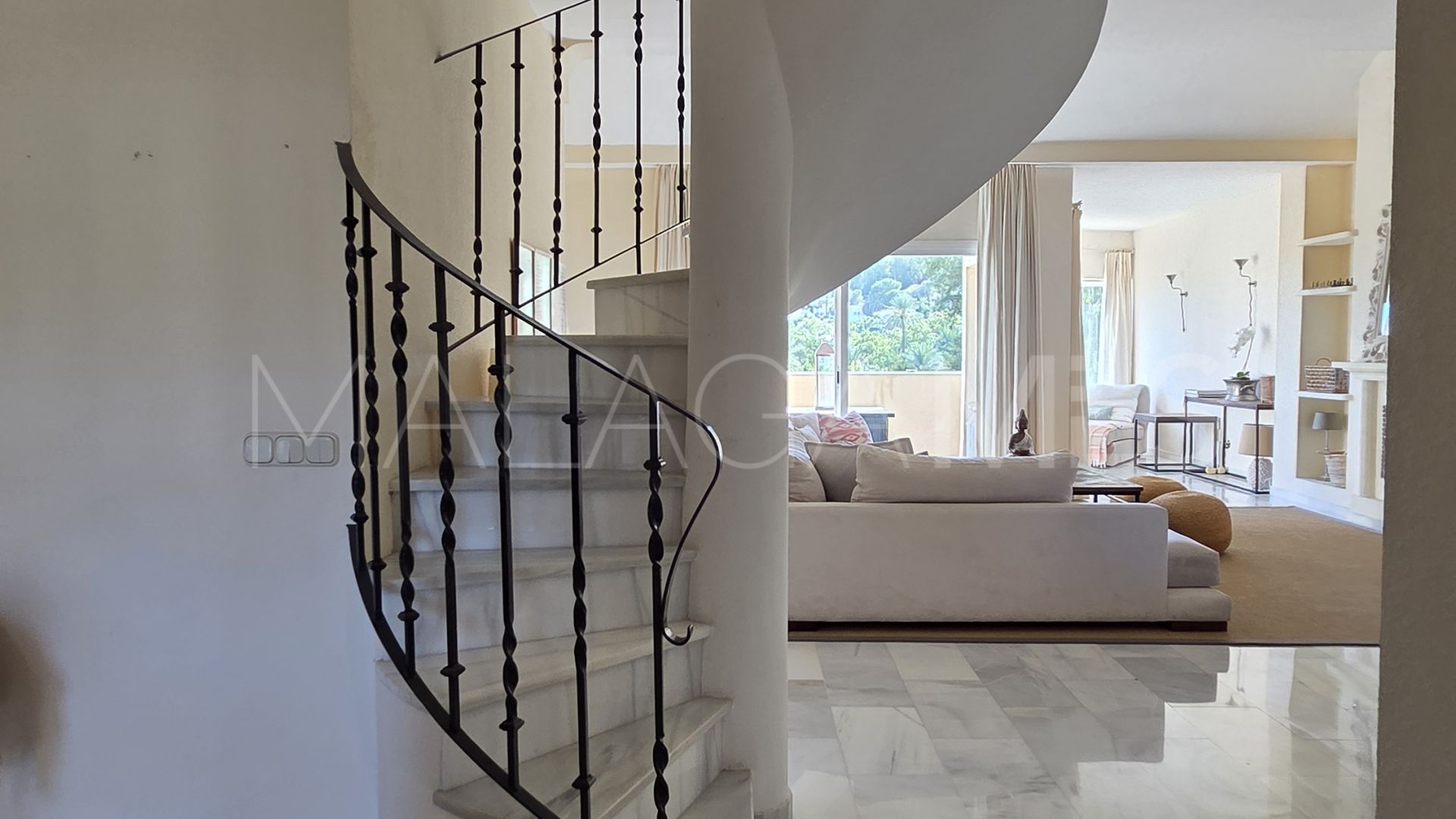 Ático a la venta in Country Club Las Brisas