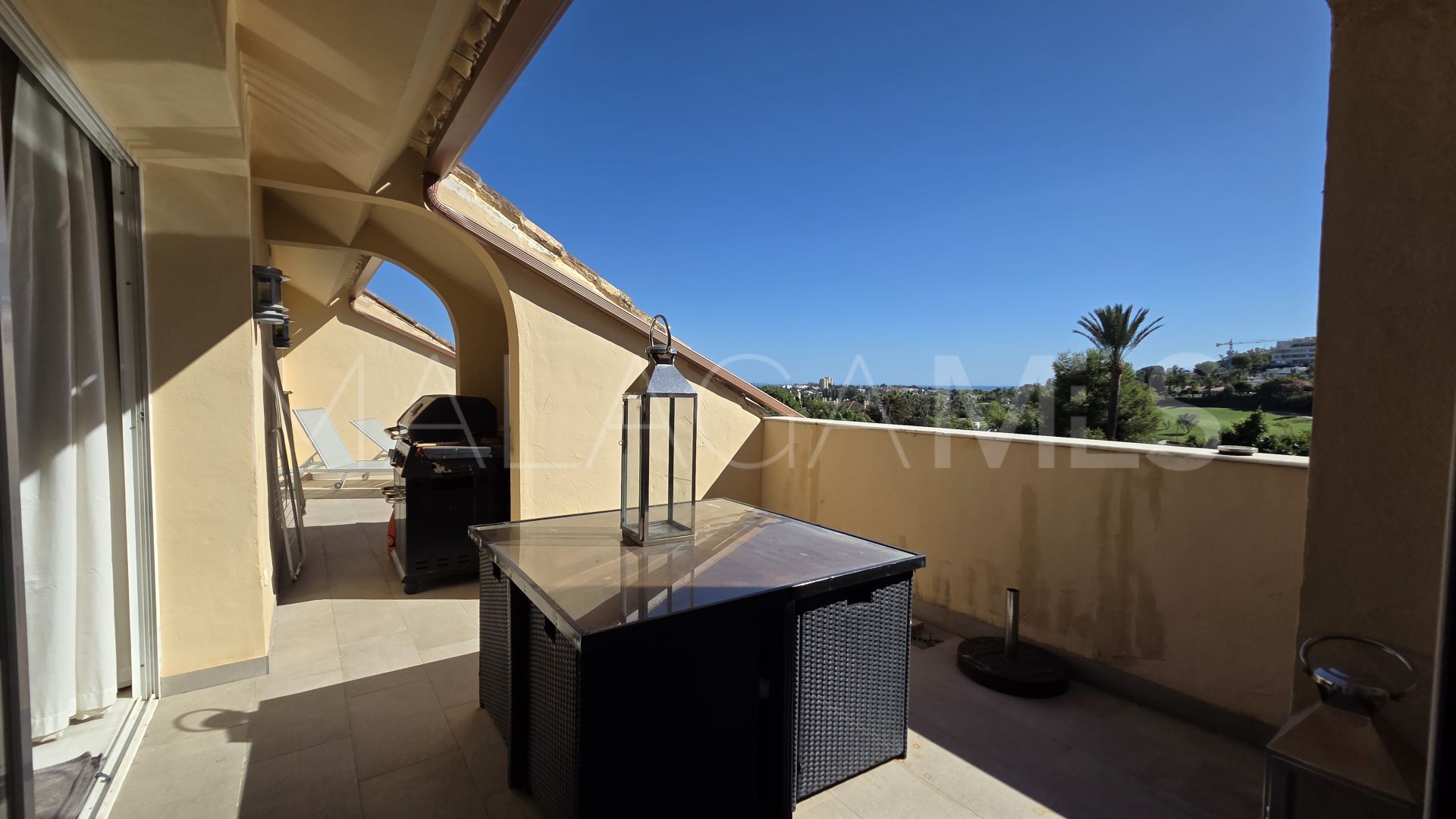 Ático a la venta in Country Club Las Brisas