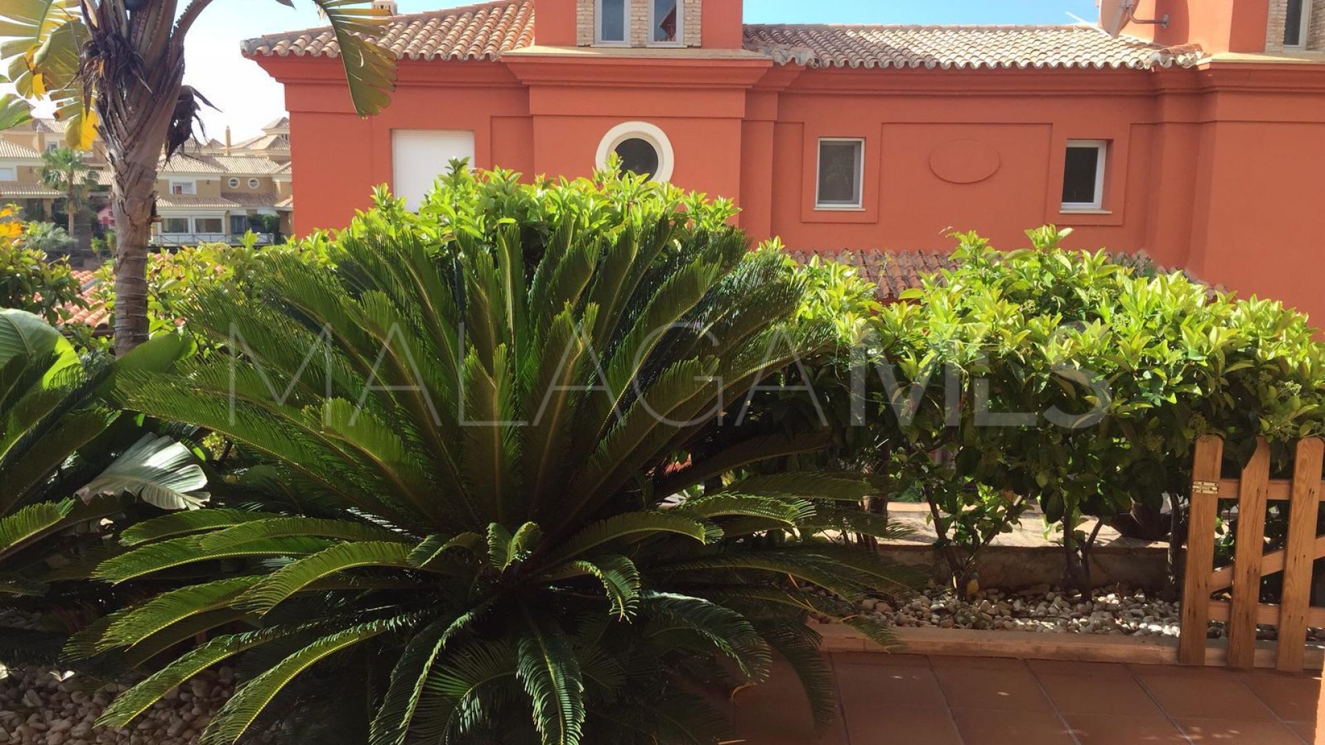 For sale Santa Clara 6 bedrooms town house