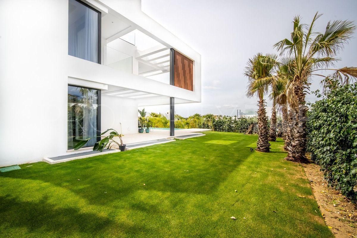 Se vende villa en Nueva Andalucia