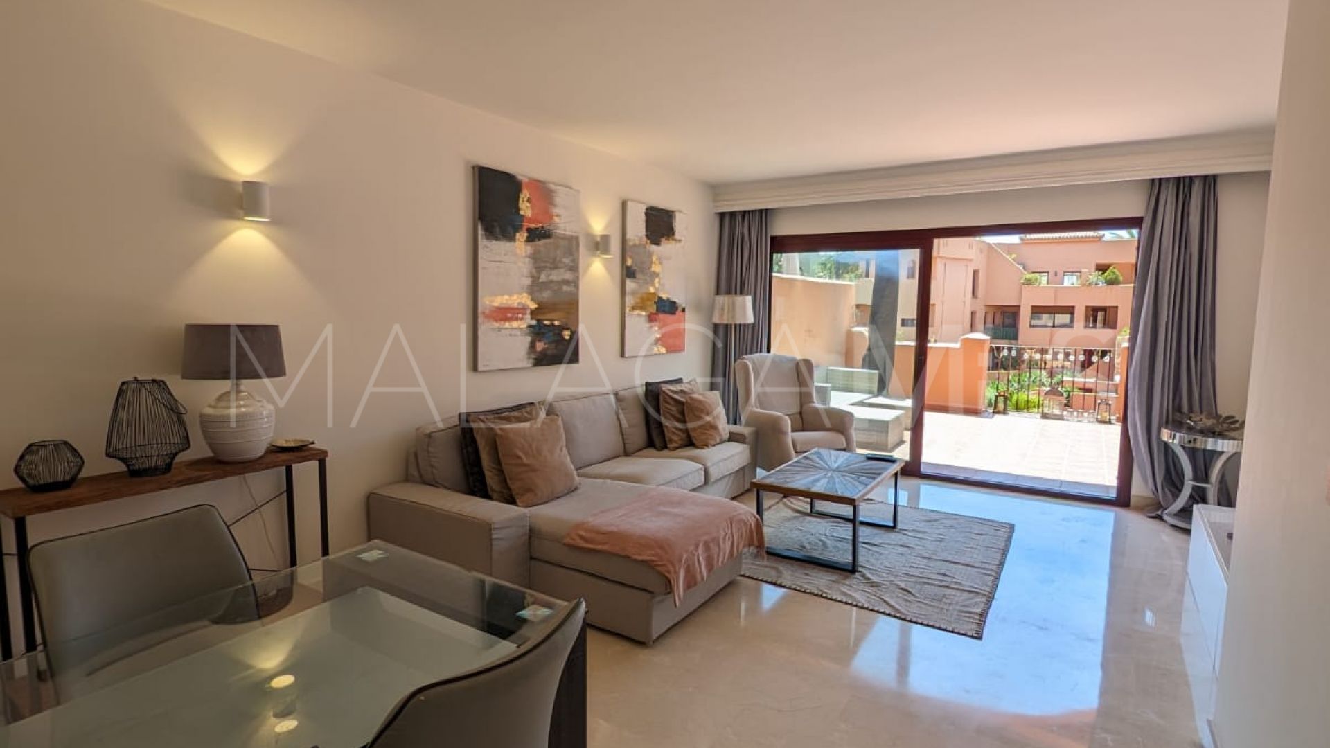 Duplex penthouse for sale in Jardines de Albaicín