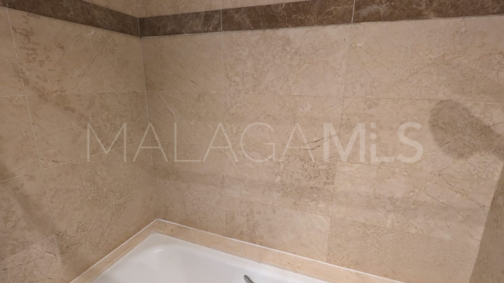 Duplex penthouse for sale in Jardines de Albaicín