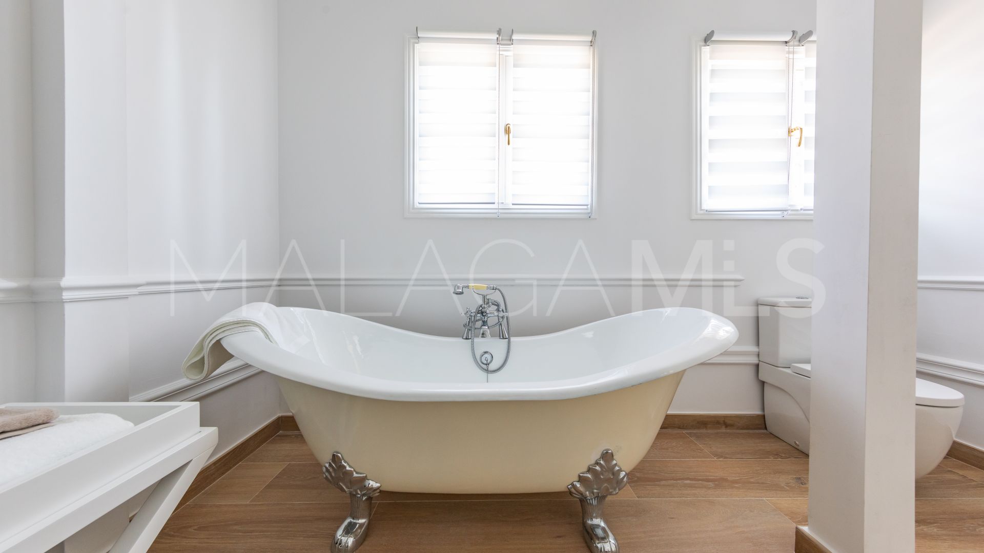 Villa for sale in Las Chapas