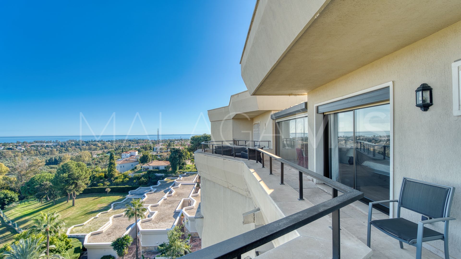 Takvåning for sale in Atalaya Golf