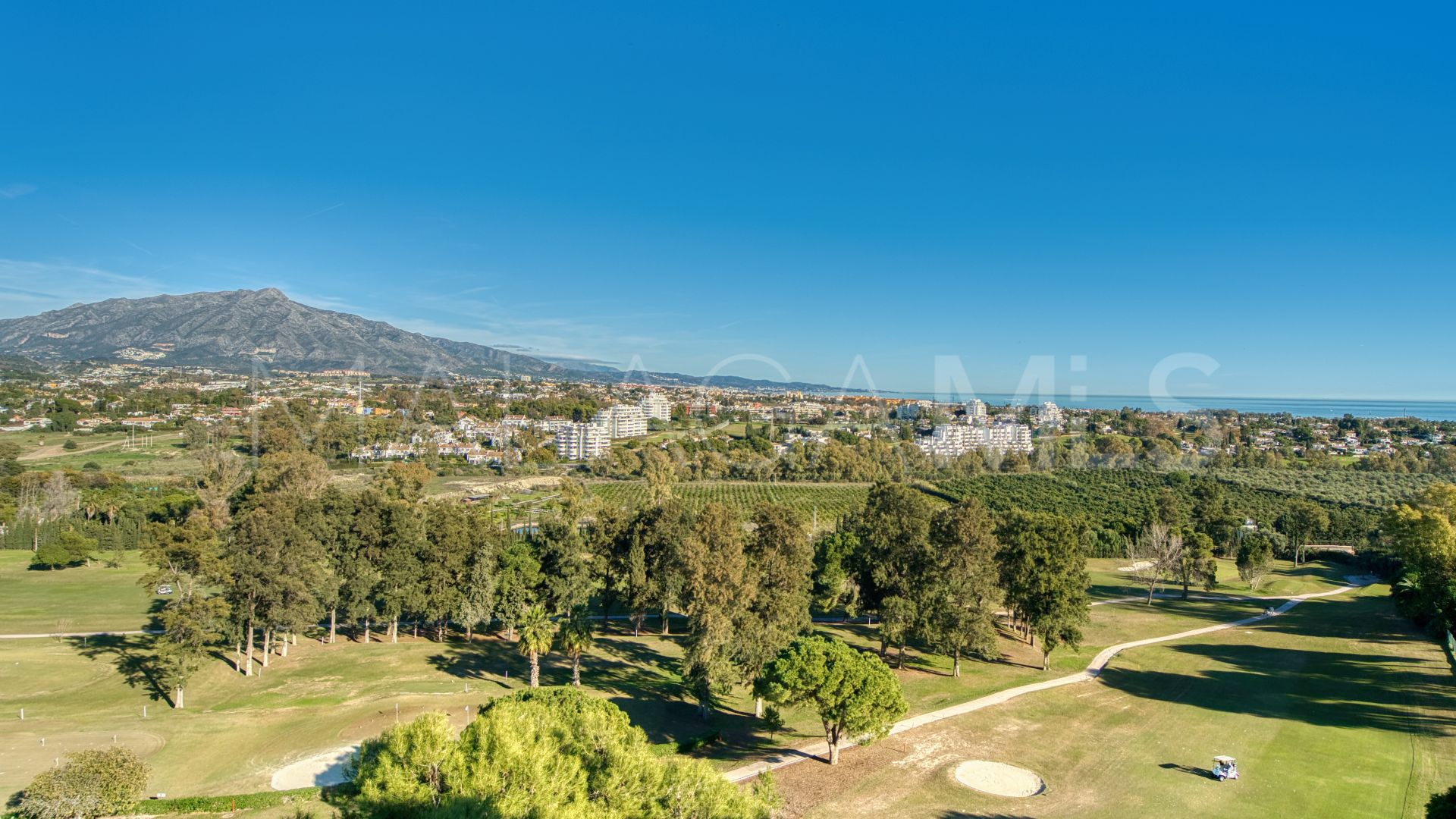 Takvåning for sale in Atalaya Golf