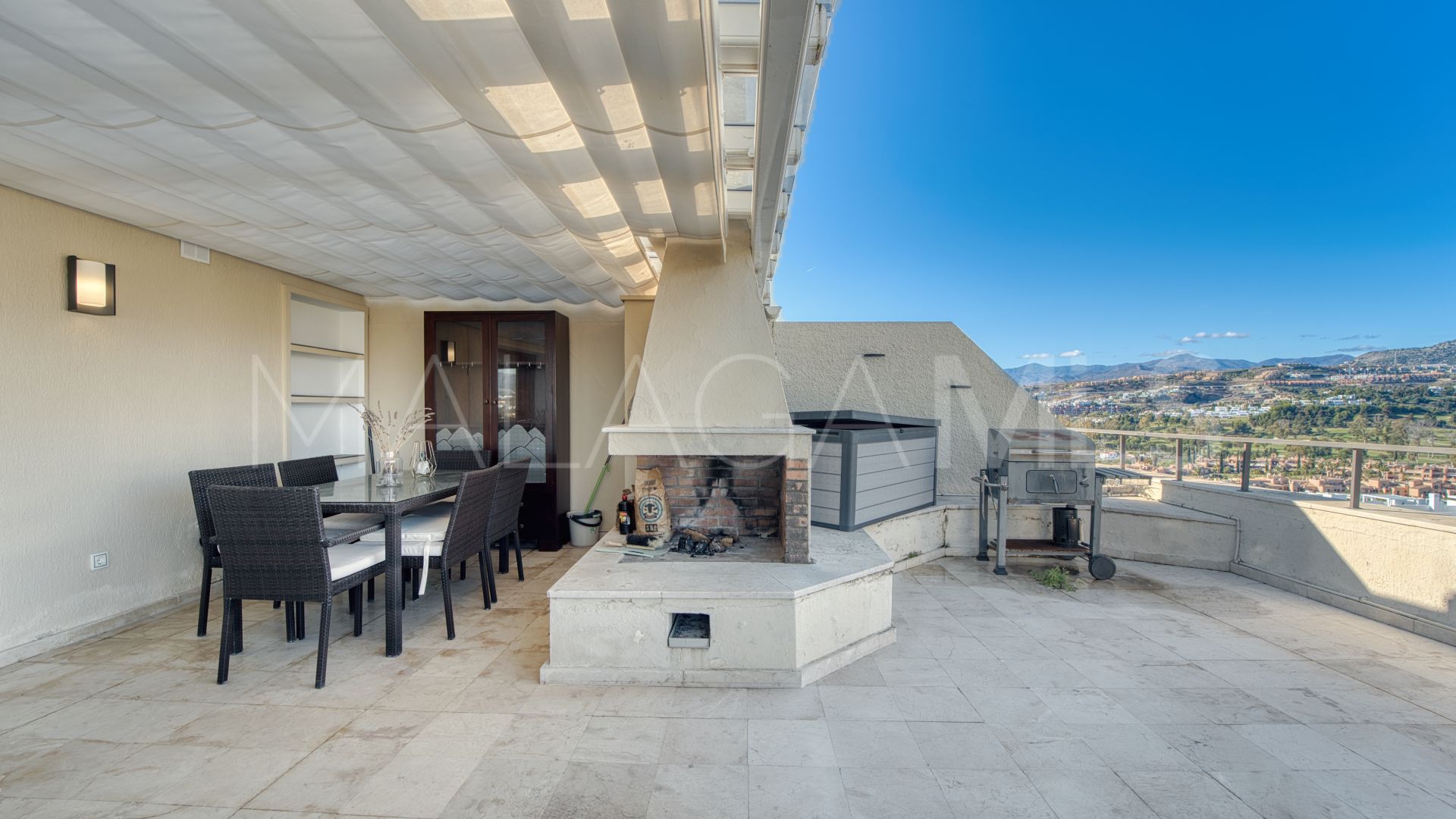 Takvåning for sale in Atalaya Golf