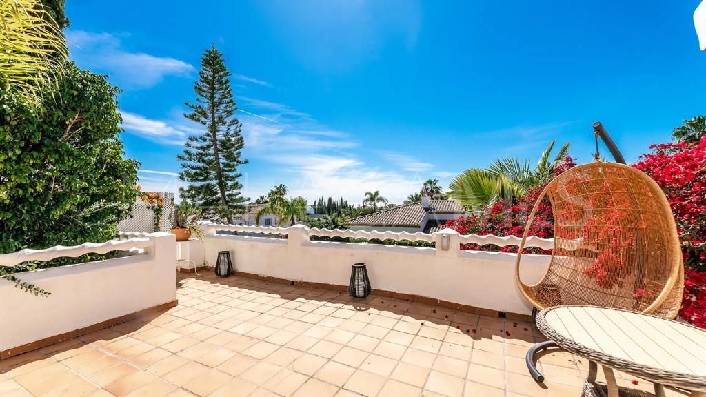 Bahia de Marbella, adosado with 3 bedrooms for sale