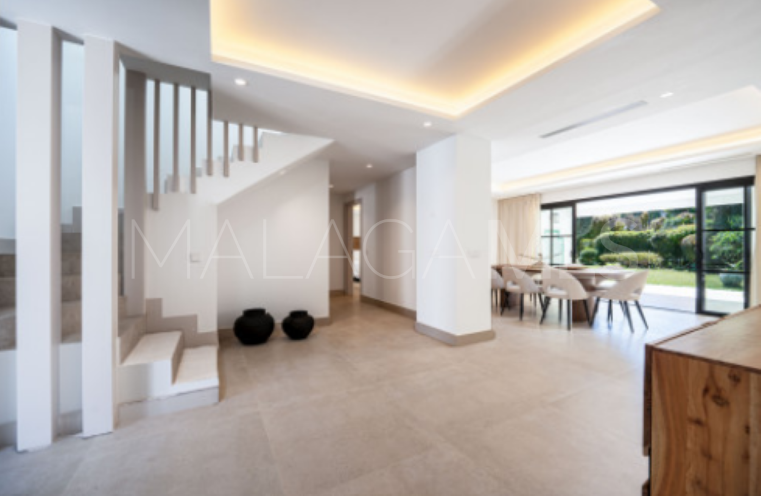 Villa for sale in Benahavis Hills Country Club