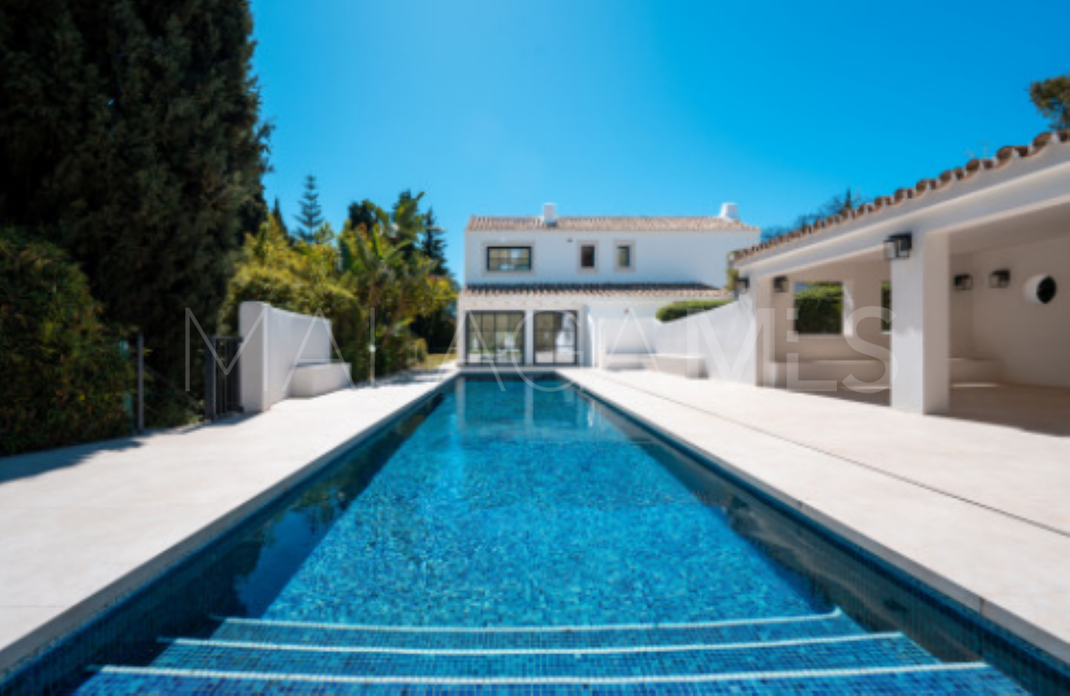 Villa for sale in Benahavis Hills Country Club