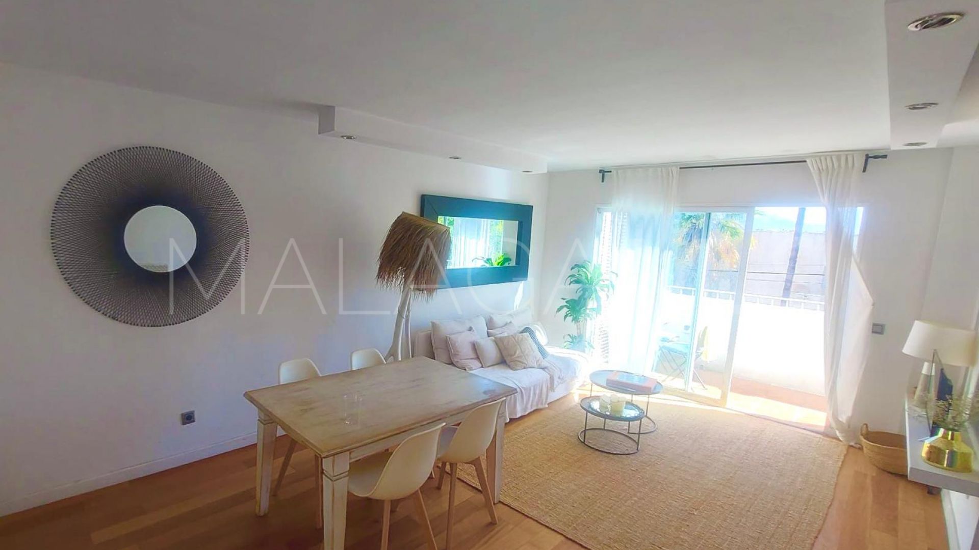 Buy Nueva Andalucia 2 bedrooms apartment