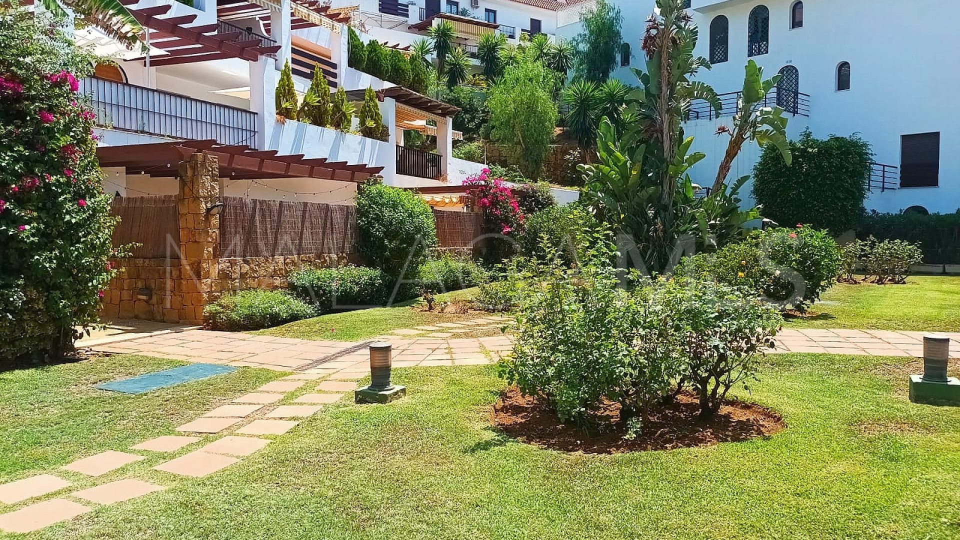 Apartamento planta baja for sale de 1 bedroom in Las Lomas del Marbella Club