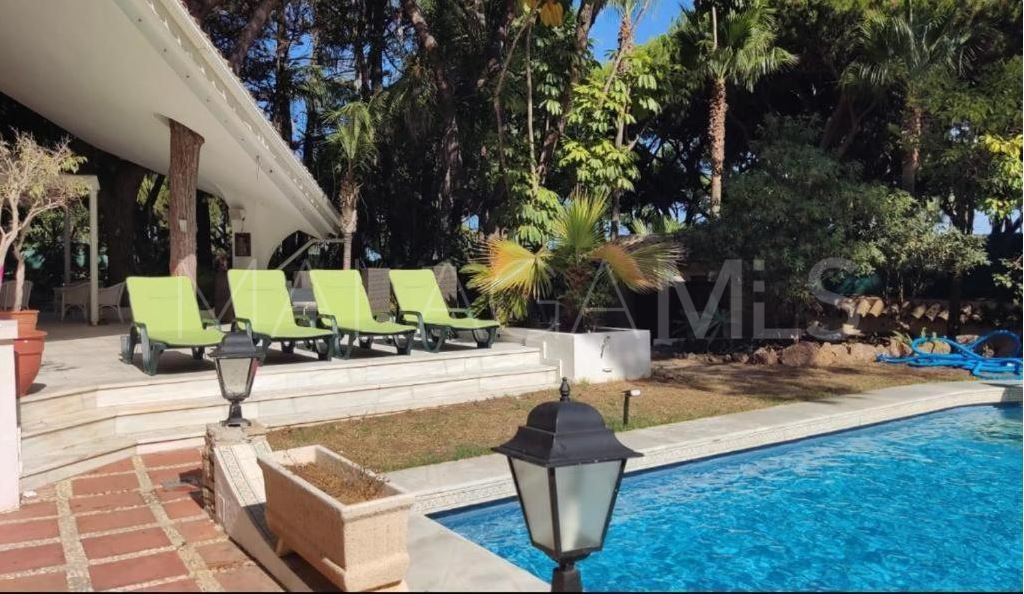 9 bedrooms villa in Cabopino for sale