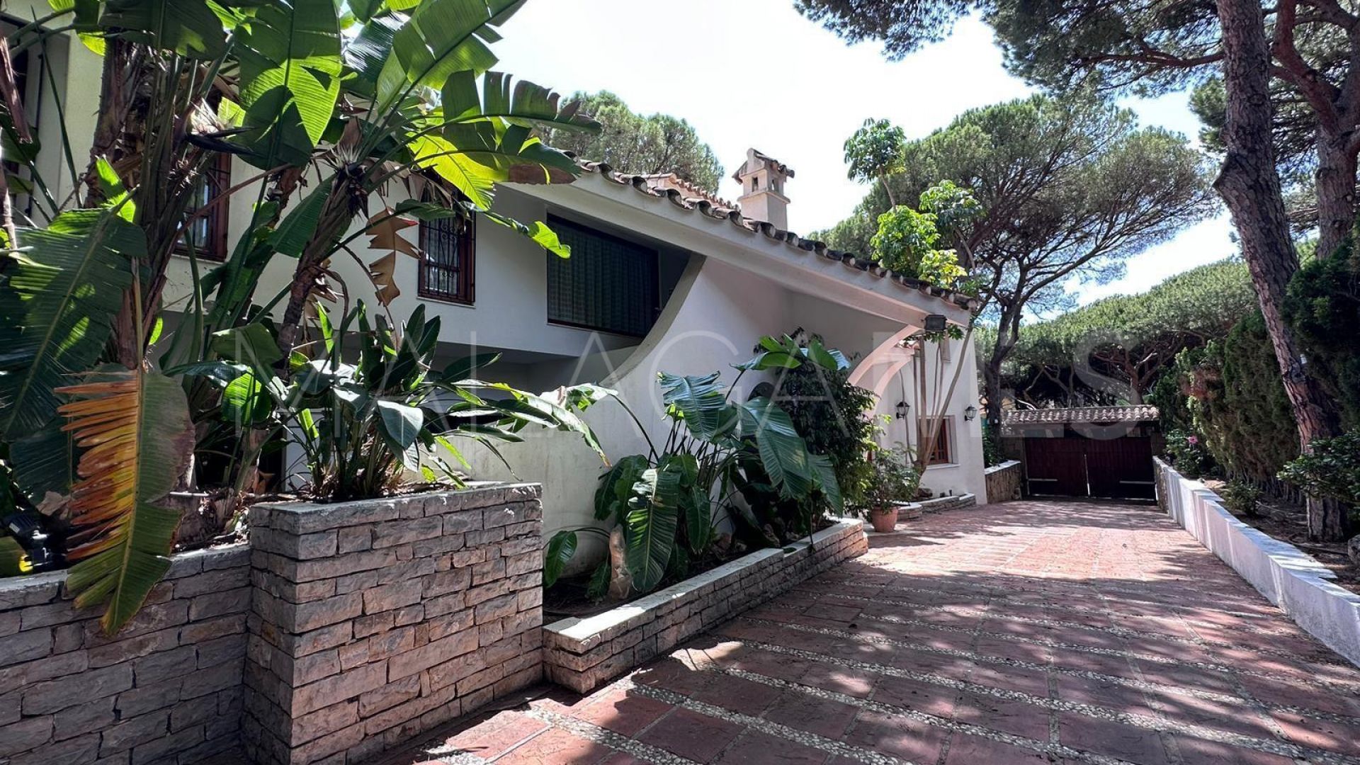 Villa for sale in Cabopino