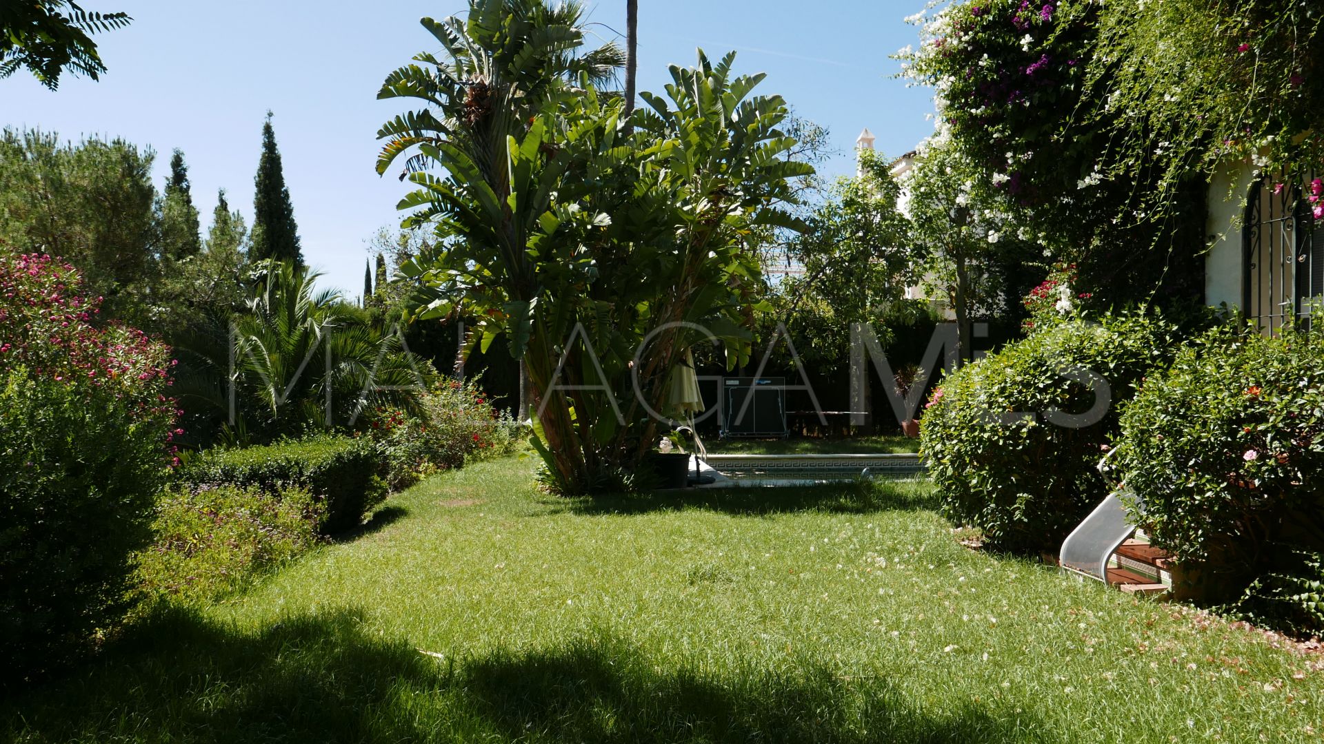 Villa for sale in Los Naranjos Hills