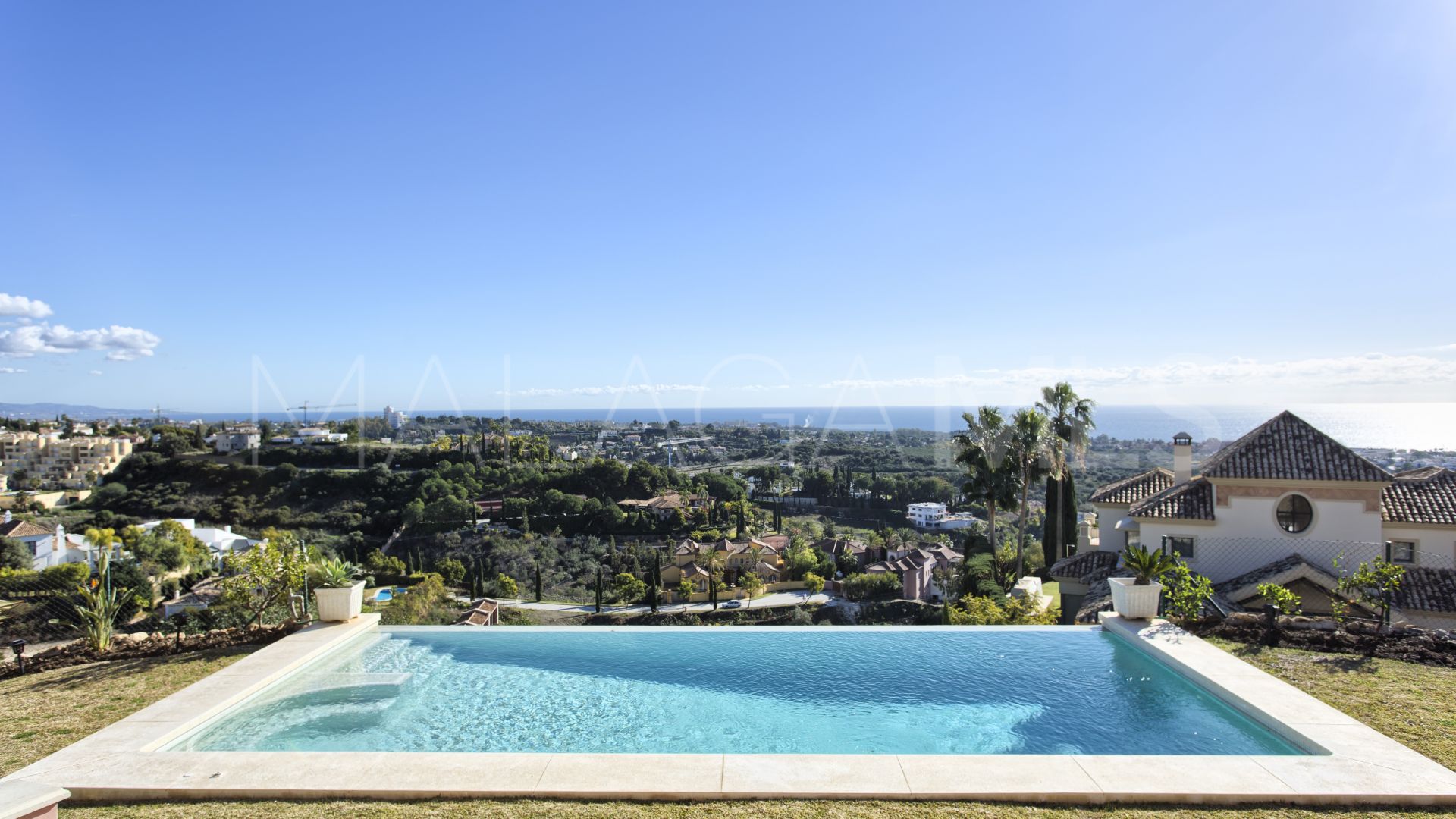 8 bedrooms villa in Benahavis for sale