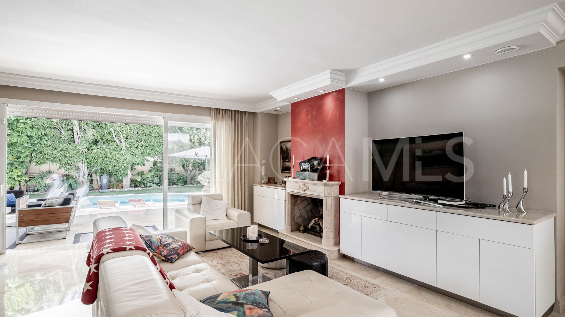 Villa for sale in Marbella Goldene Meile