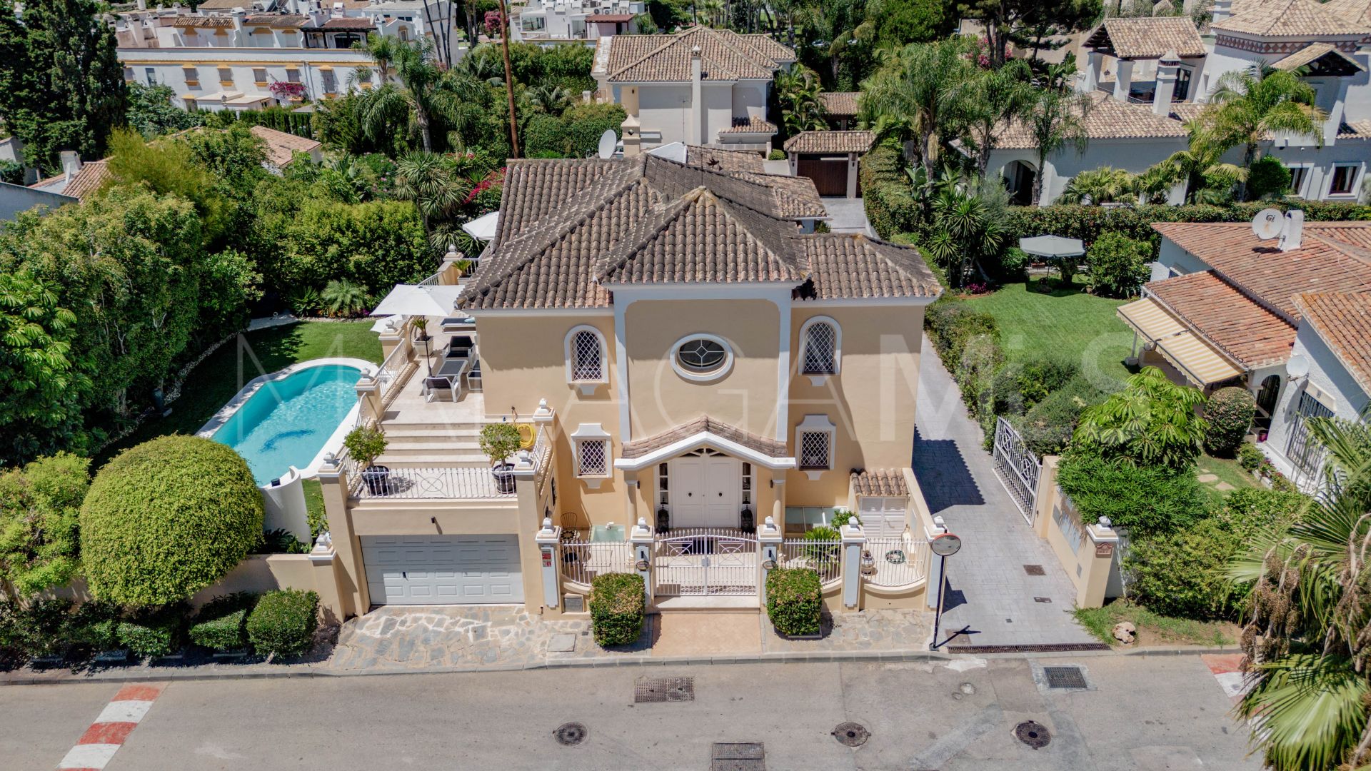 Villa for sale in Marbella Goldene Meile