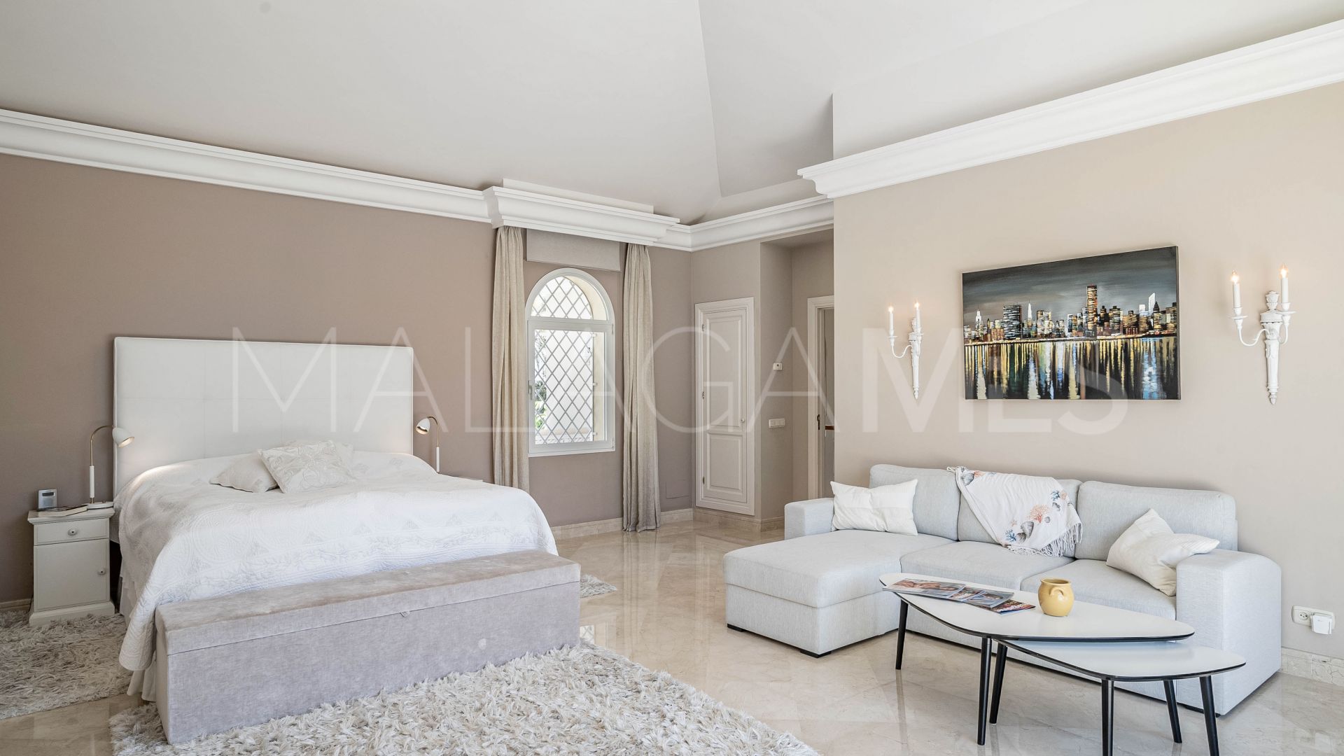 Villa for sale in Marbella Golden Mile