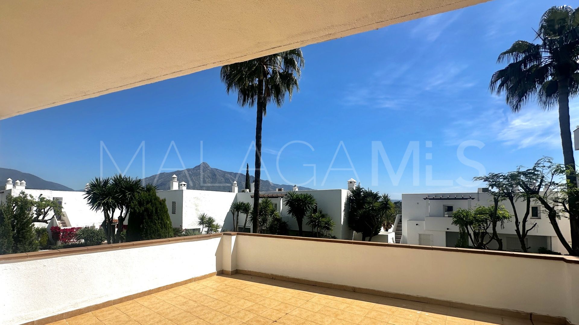 For sale apartment in Jardines de Andalucia with 2 bedrooms