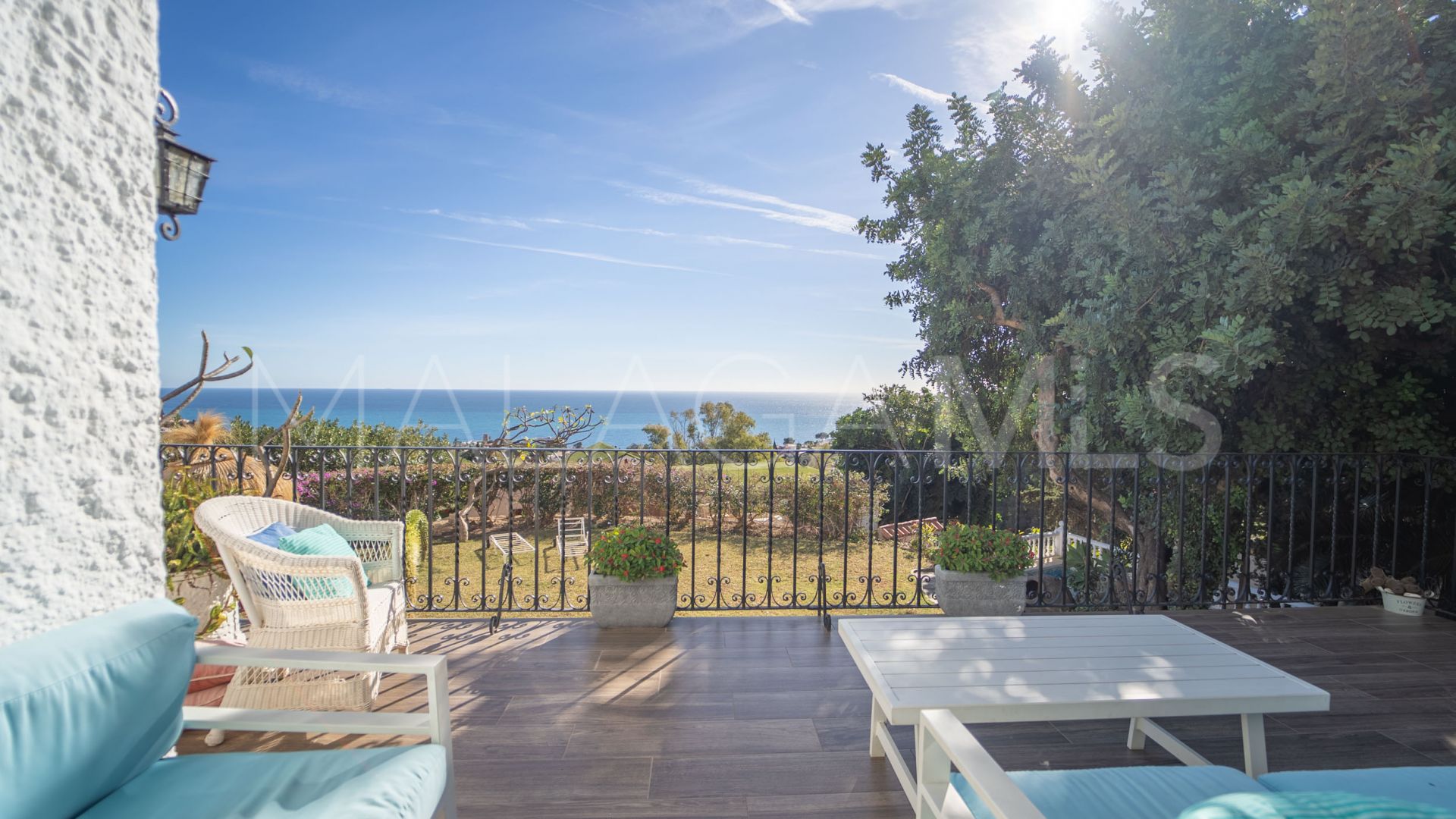 Villa de 9 bedrooms a la venta in Benalmadena