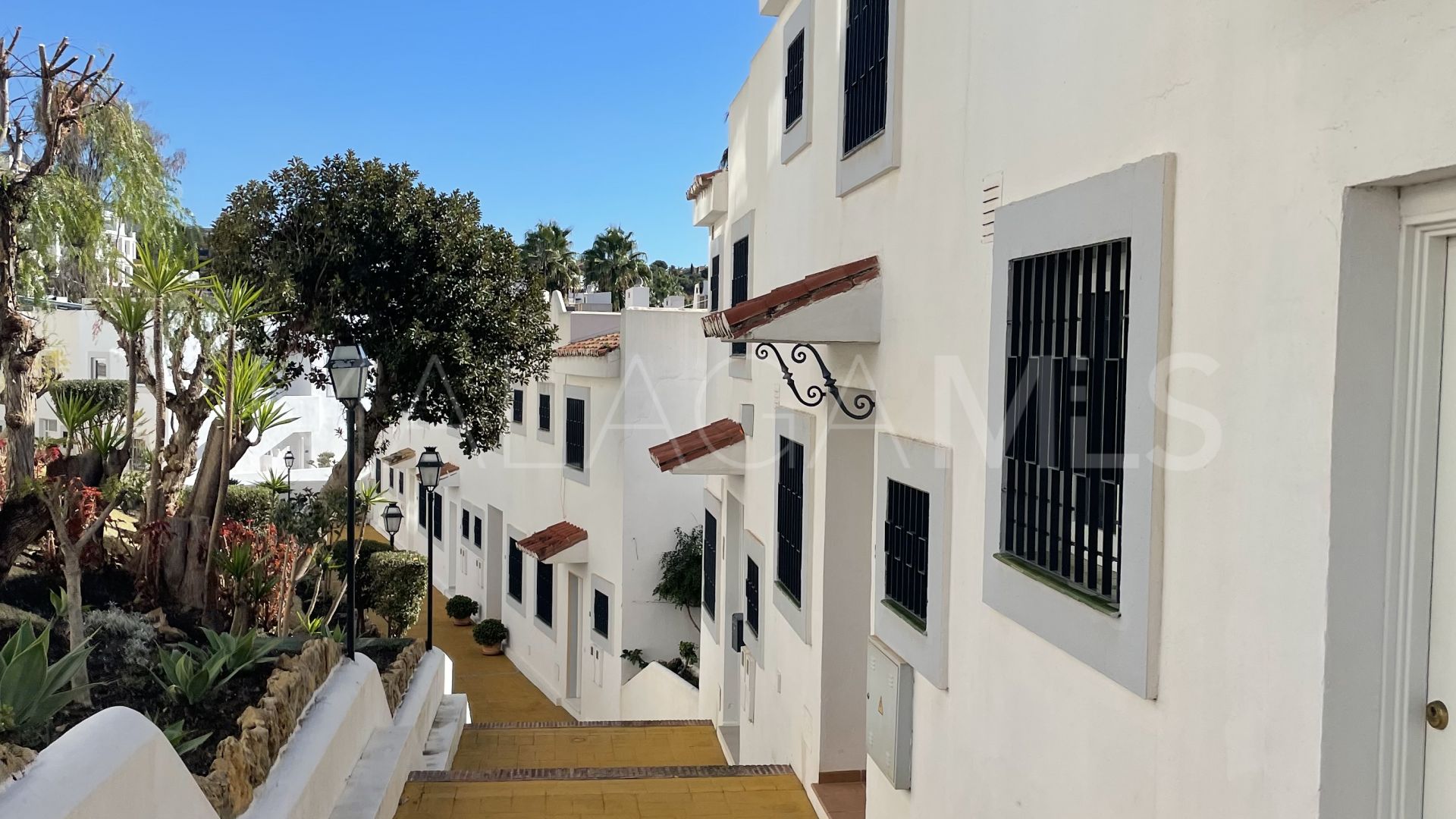 For sale town house in Balcón del Golf