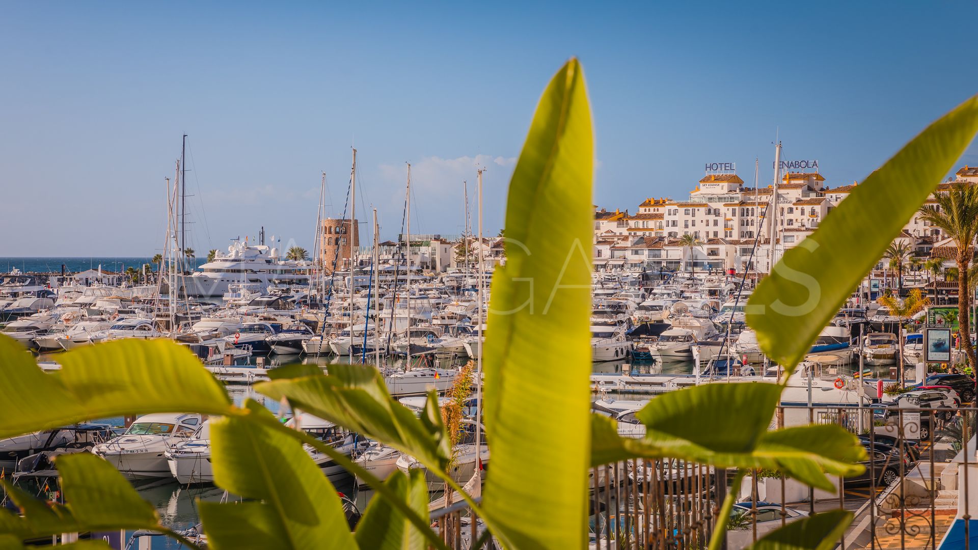 Duplex penthouse for sale in Marbella - Puerto Banus