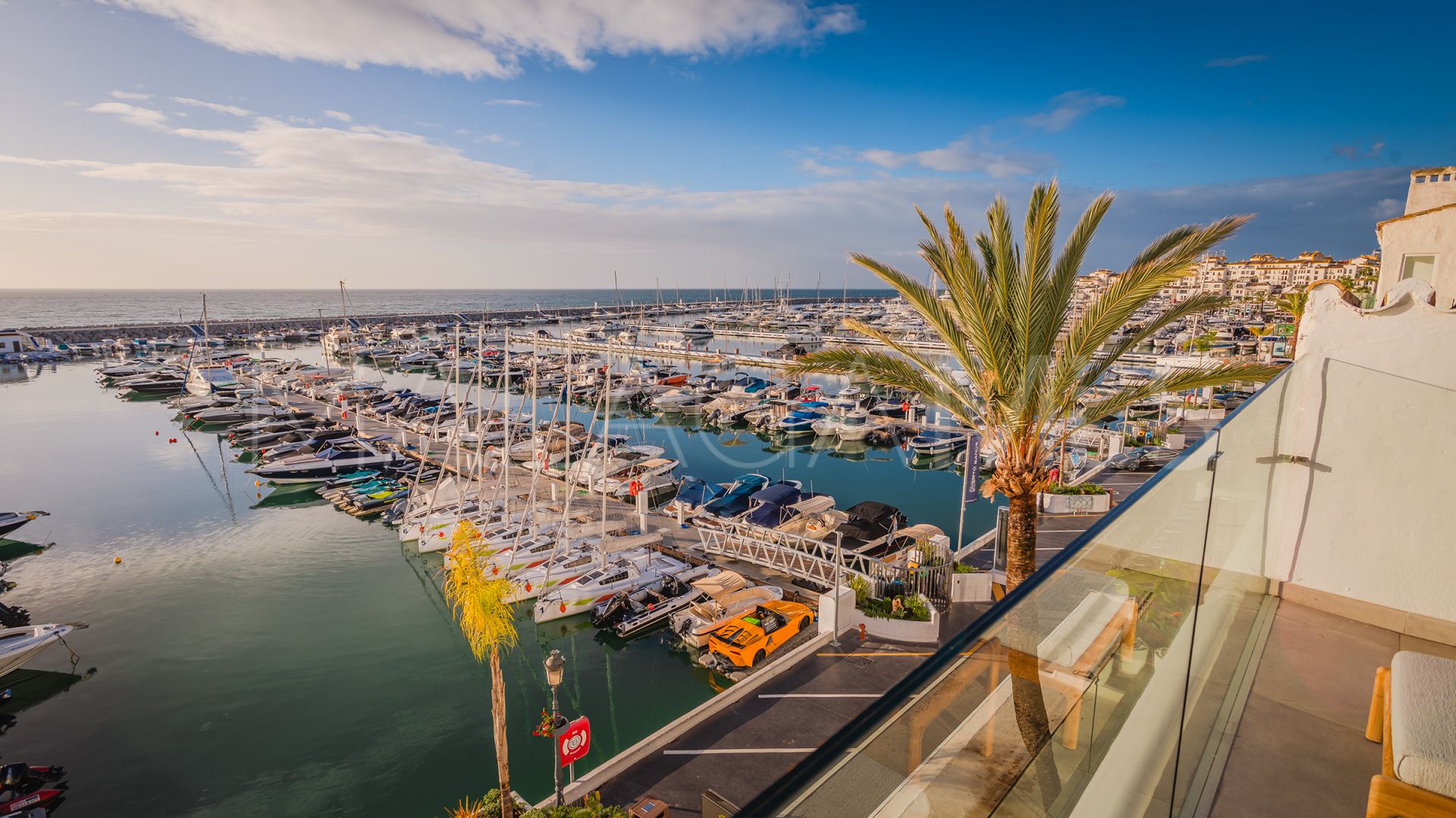 Duplex penthouse for sale in Marbella - Puerto Banus