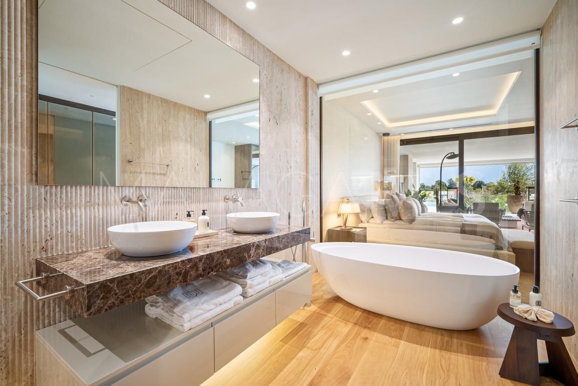 Tvåvåningslägenhet for sale in Marbella Golden Mile