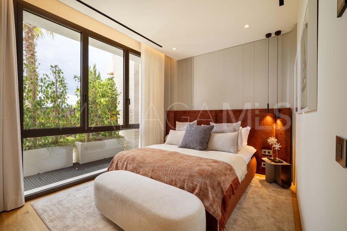 Tvåvåningslägenhet for sale in Marbella Golden Mile