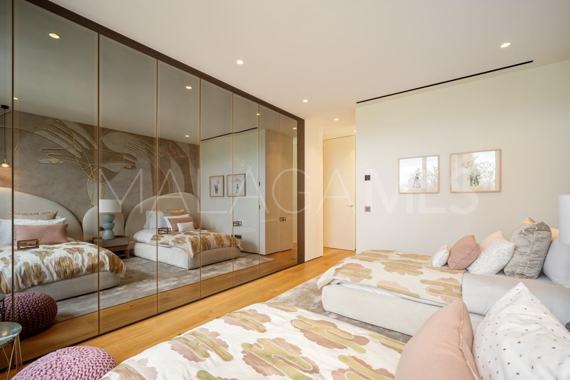 Tvåvåningslägenhet for sale in Marbella Golden Mile