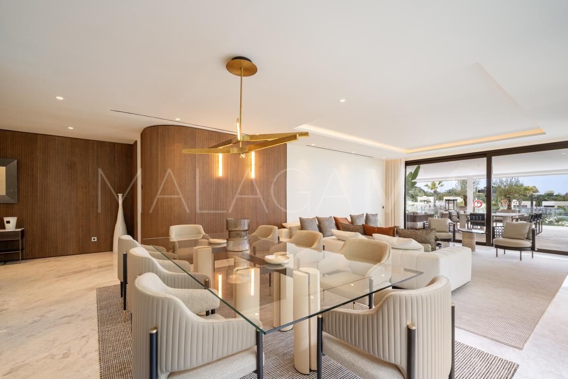 Tvåvåningslägenhet for sale in Marbella Golden Mile