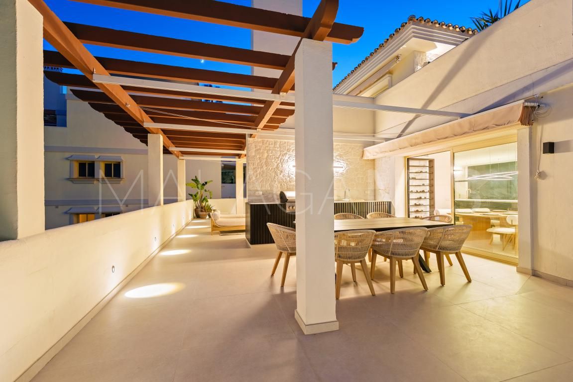 Tvåvånings takvåning for sale in Nueva Andalucia