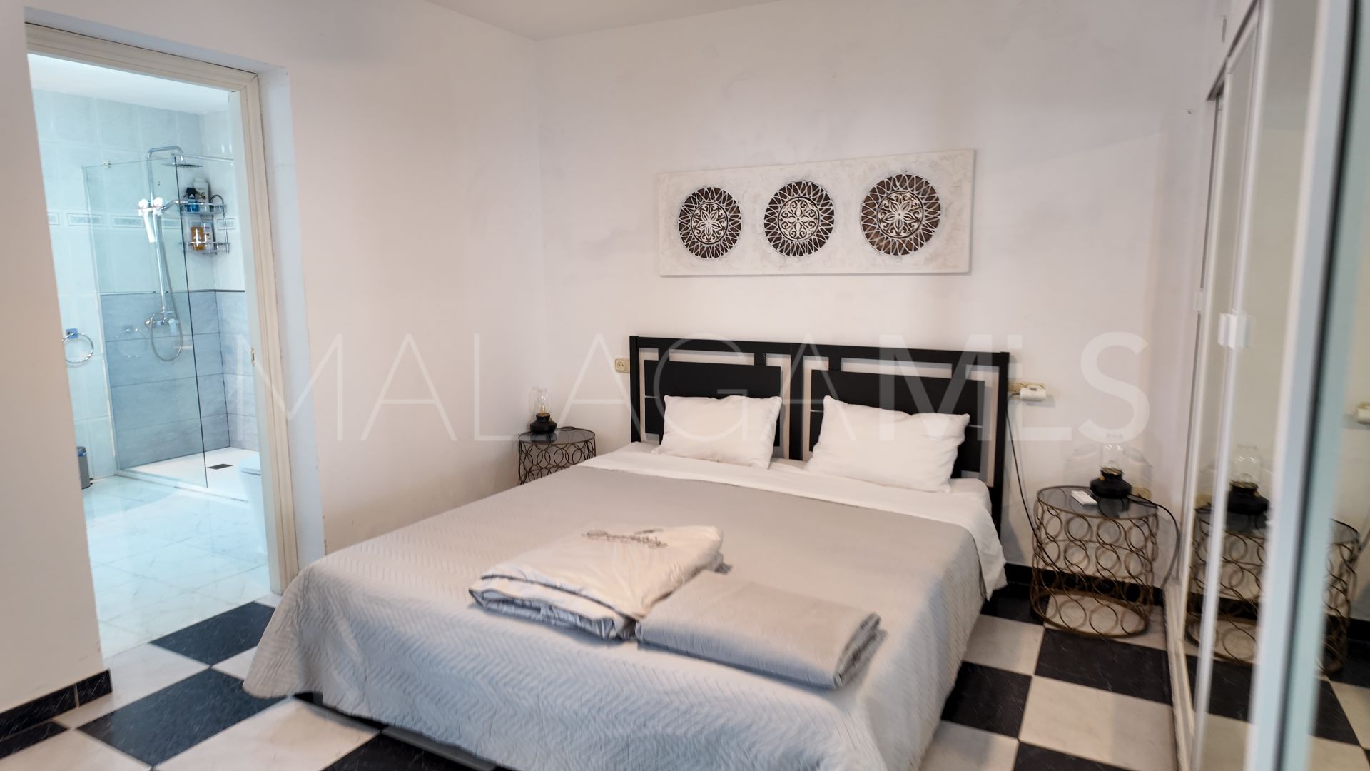 Fuengirola, adosado a la venta de 9 bedrooms