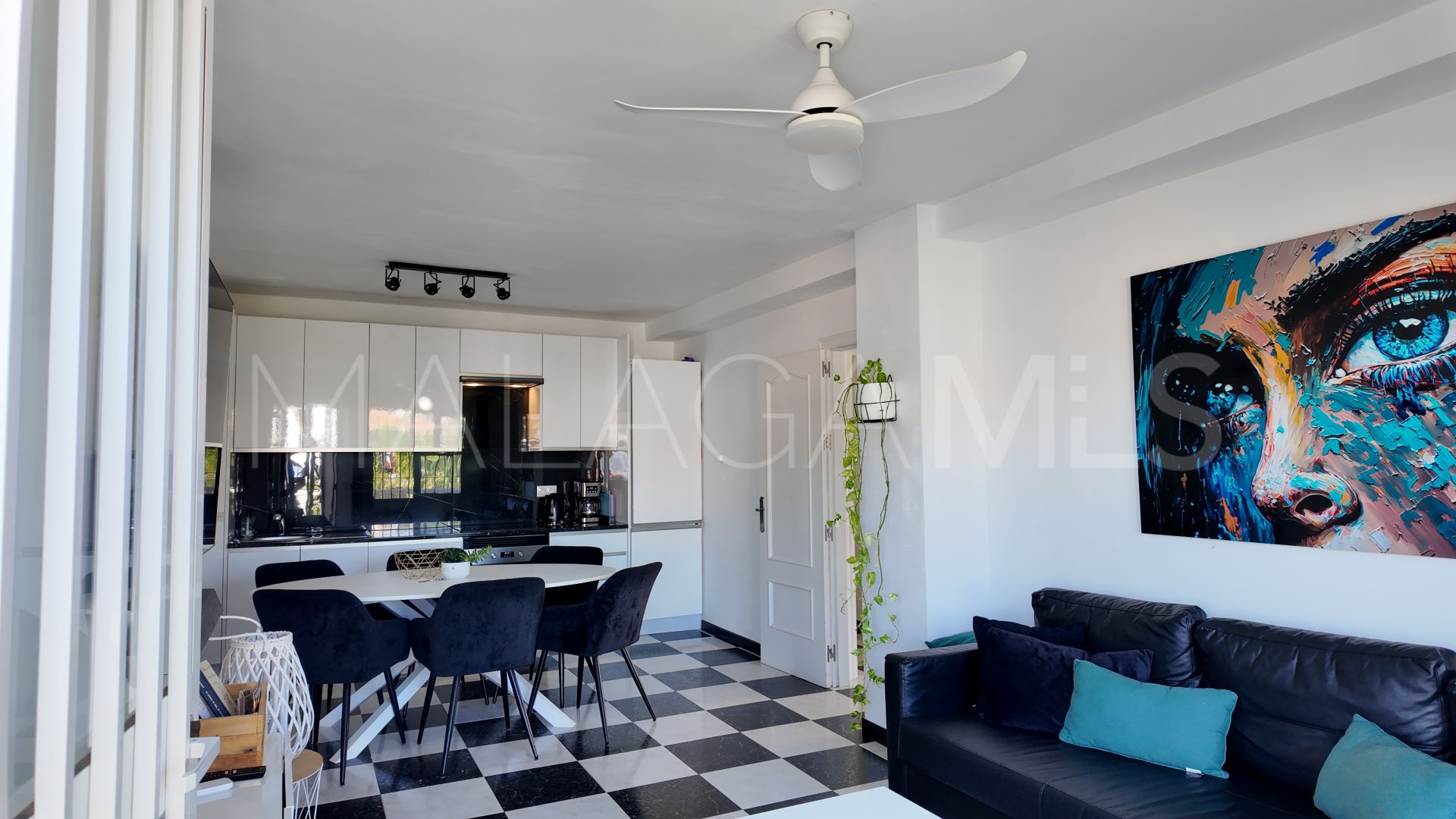 Fuengirola, adosado a la venta de 9 bedrooms