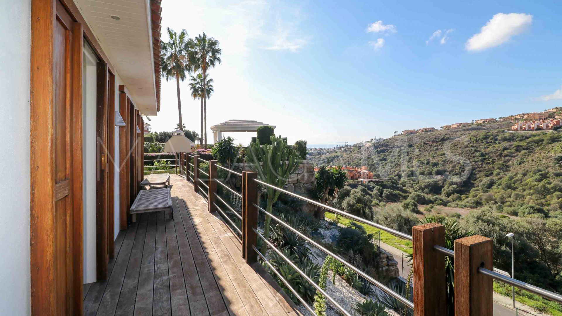 4 bedrooms semi detached villa for sale in Benahavis