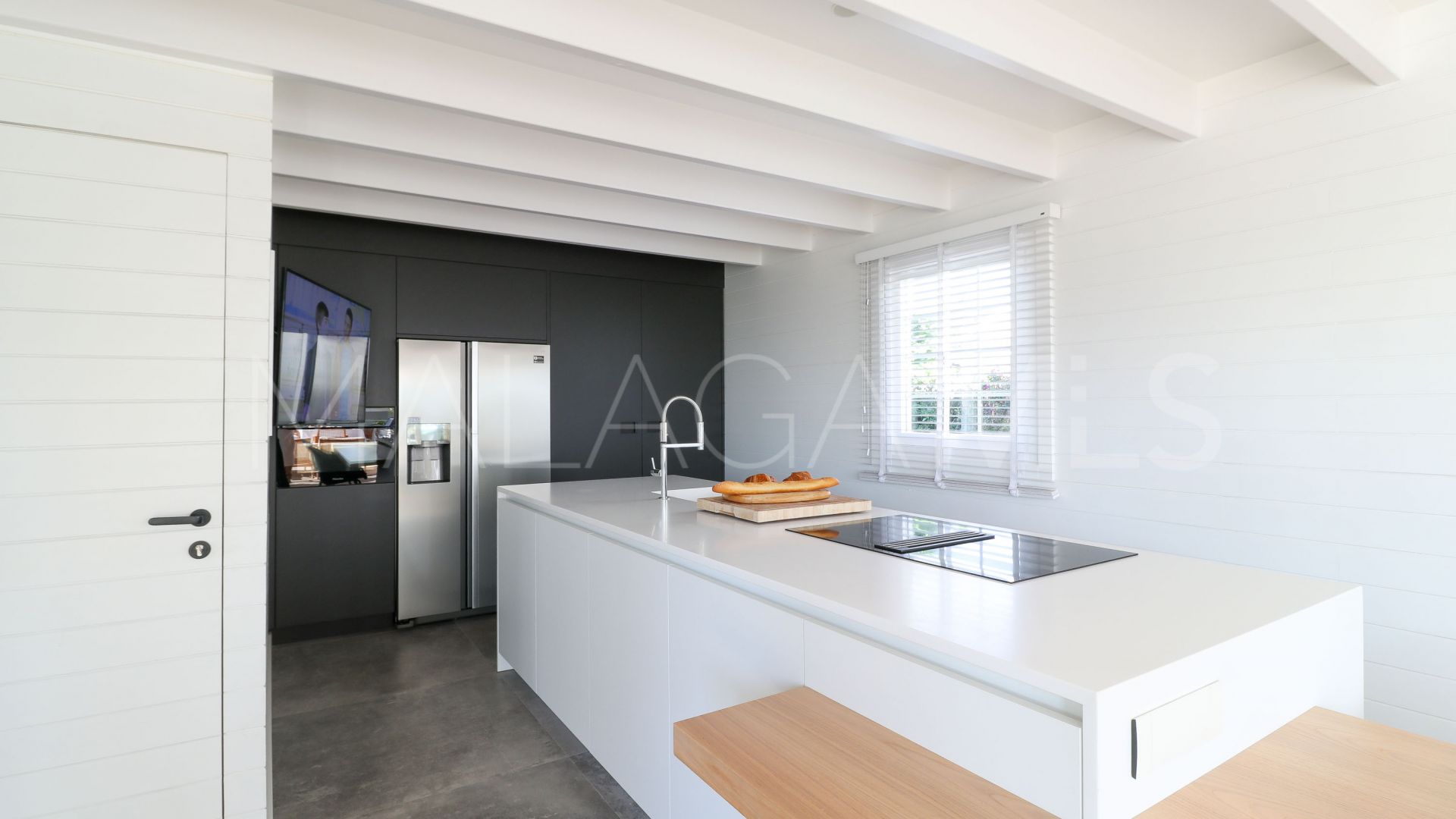 4 bedrooms semi detached villa for sale in Benahavis