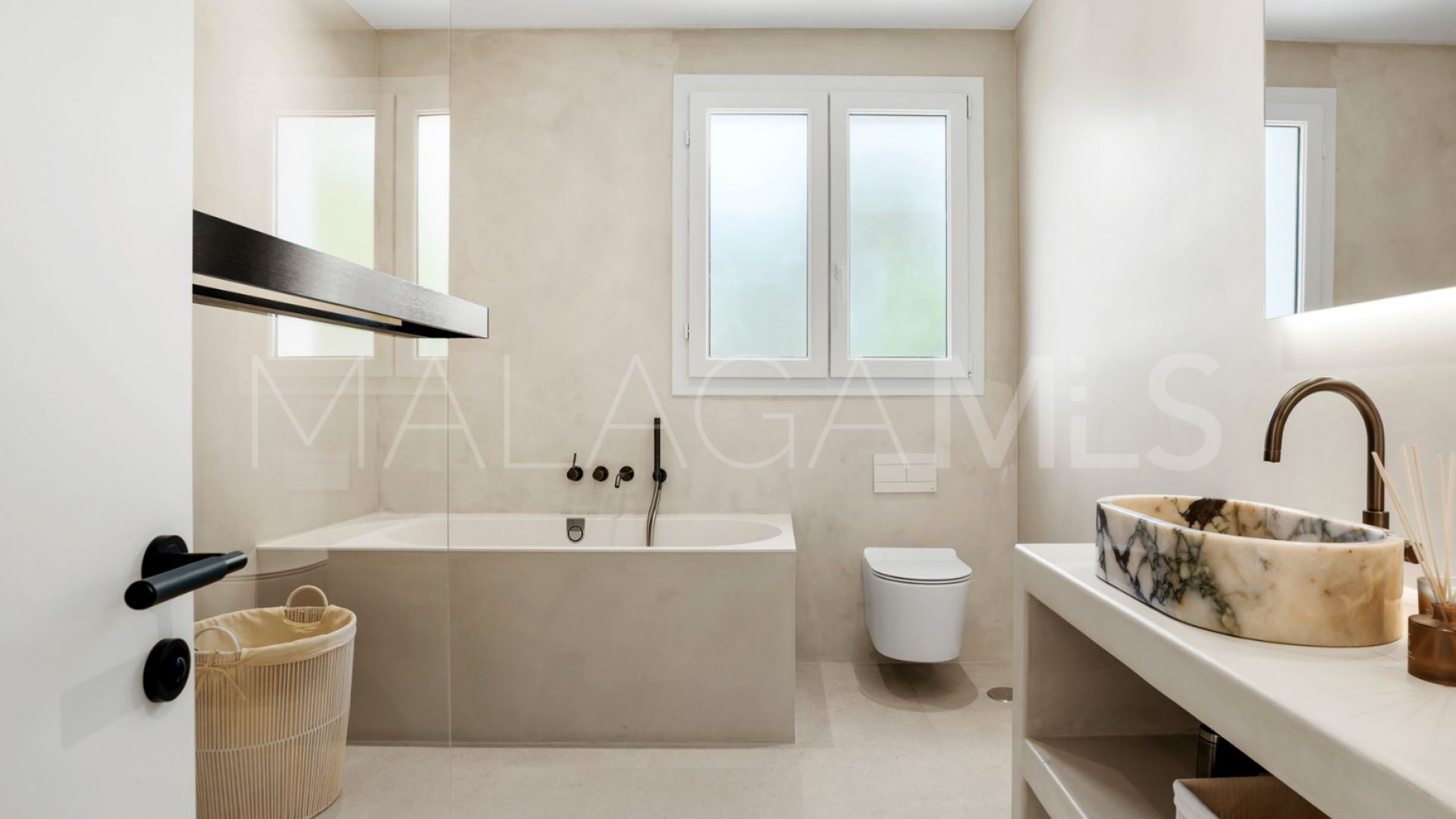 Town house with 3 bedrooms for sale in Estepona