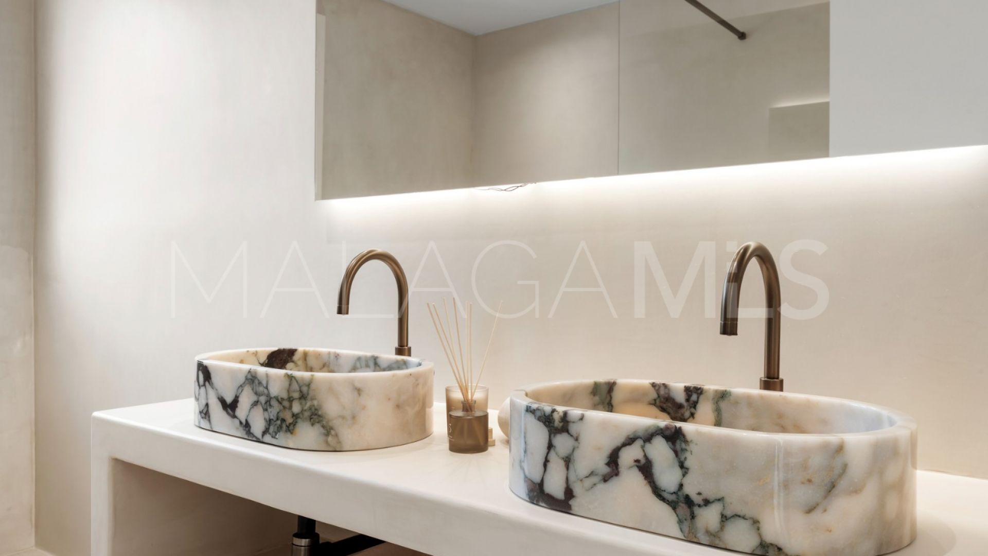 Town house with 3 bedrooms for sale in Estepona